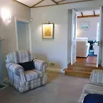 بيت للعطل 1800's Cosy In Dungarvan *